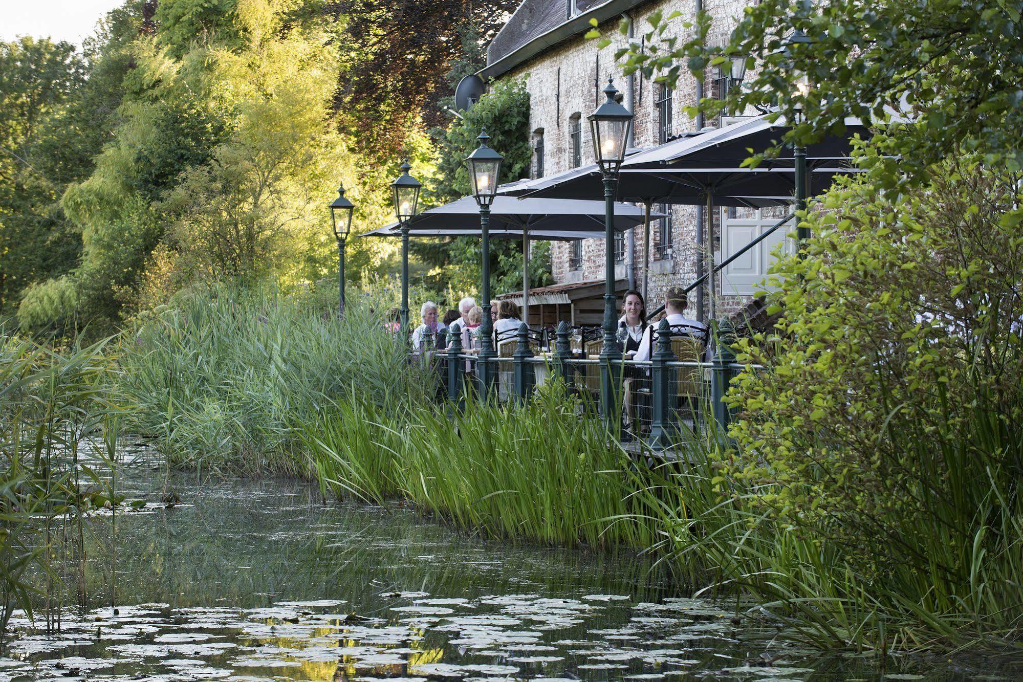 Romantik Hotel Kasteel Daelenbroeck Херкенбош Екстериор снимка