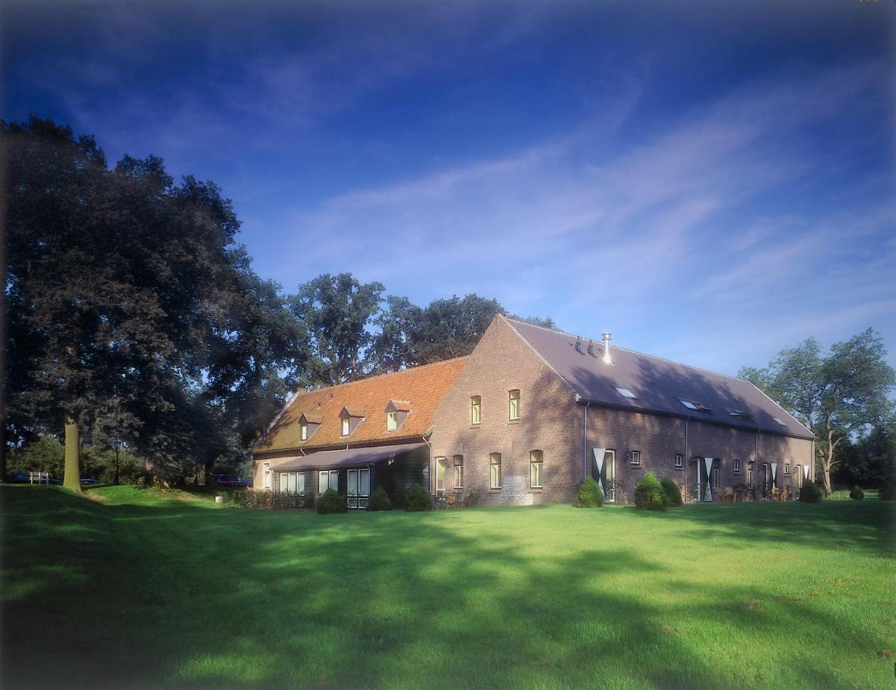 Romantik Hotel Kasteel Daelenbroeck Херкенбош Екстериор снимка